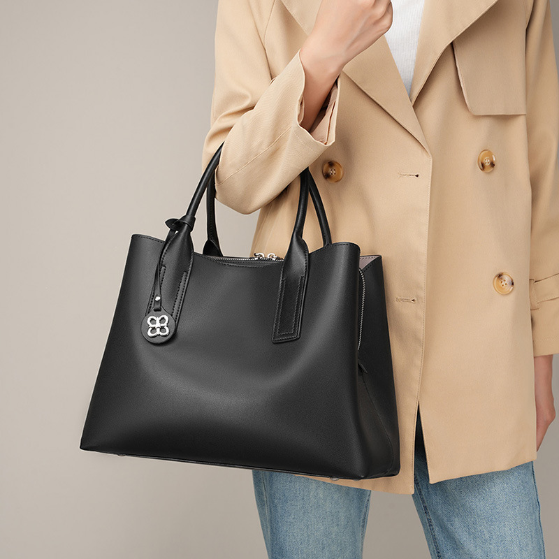 Shoulder Bag Structured - Dames handtas van zwart echt leer,